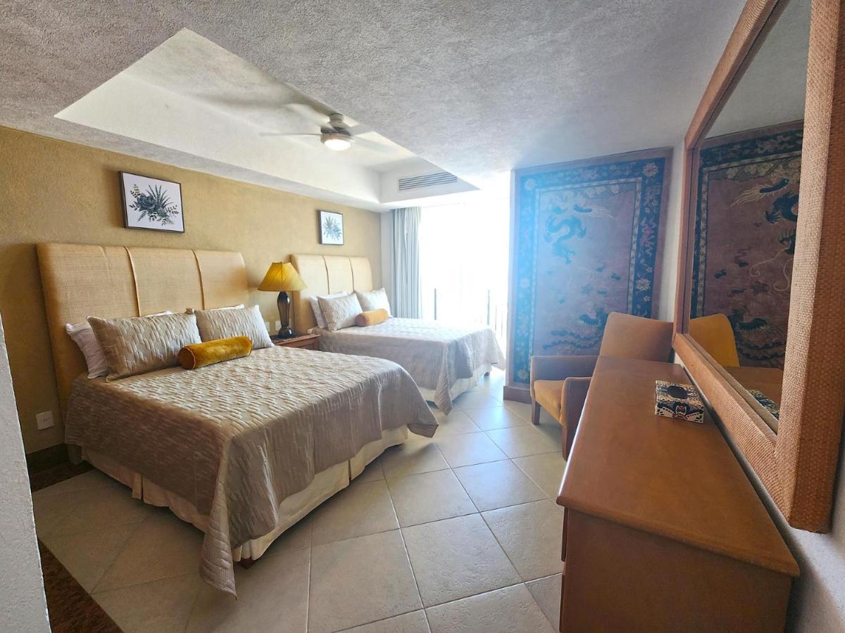 Amazing Views, Beachfront Grand Venetian Puerto Vallarta Esterno foto