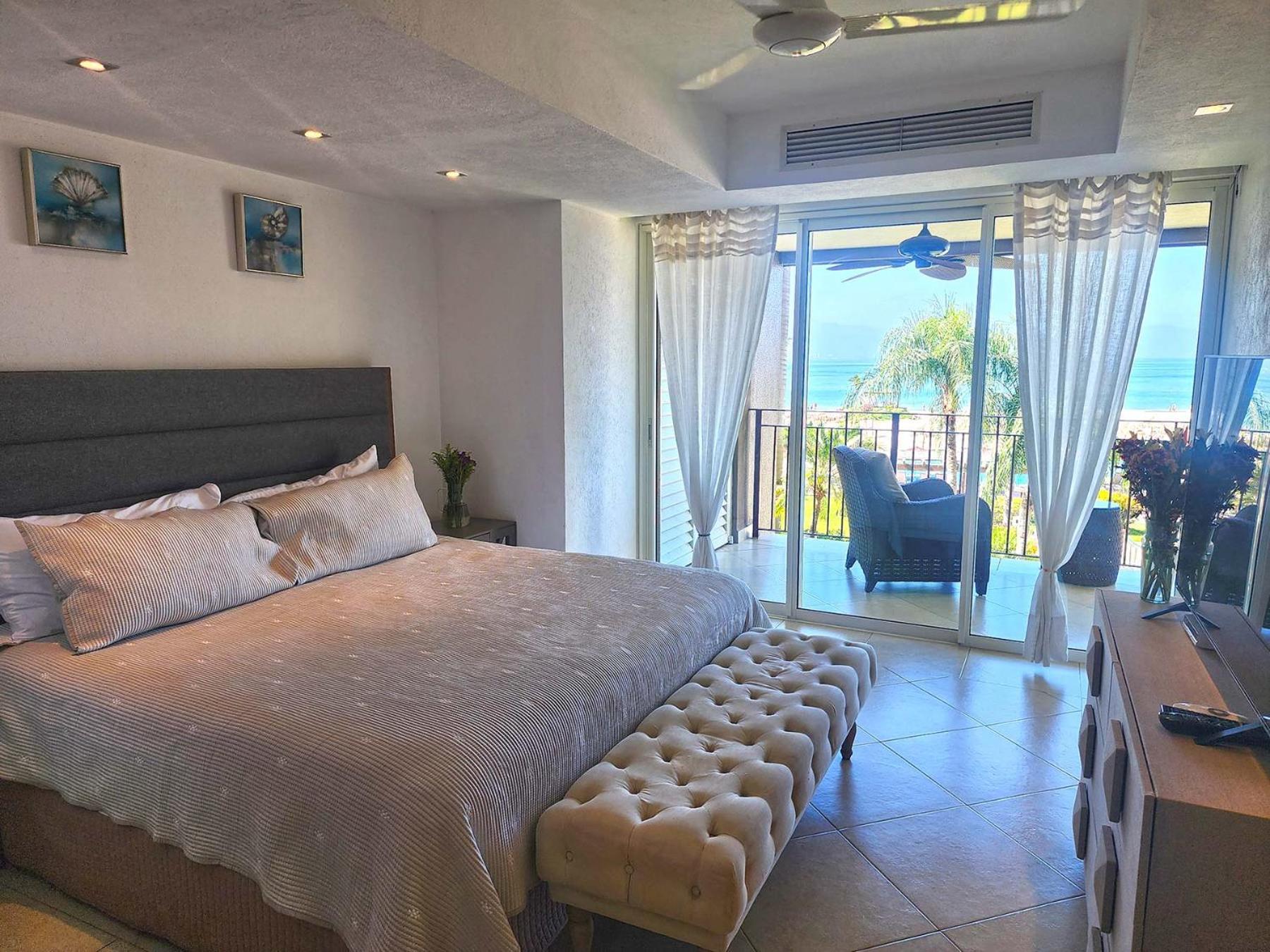 Amazing Views, Beachfront Grand Venetian Puerto Vallarta Esterno foto