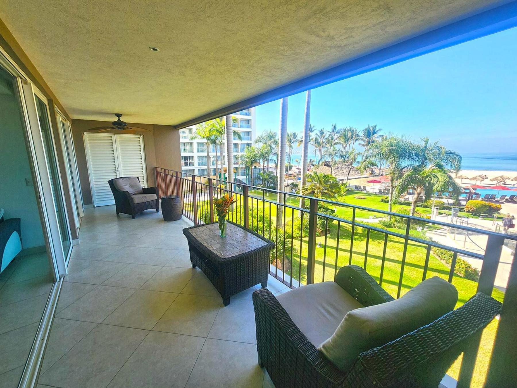 Amazing Views, Beachfront Grand Venetian Puerto Vallarta Esterno foto